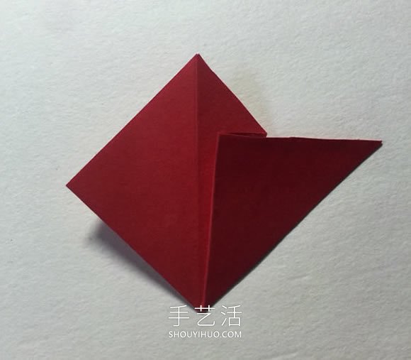 简单折纸4个花瓣 粘合得到一朵四瓣花！(图6)