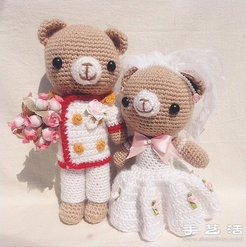 手工针织可爱小熊玩偶婚纱照(图2)
