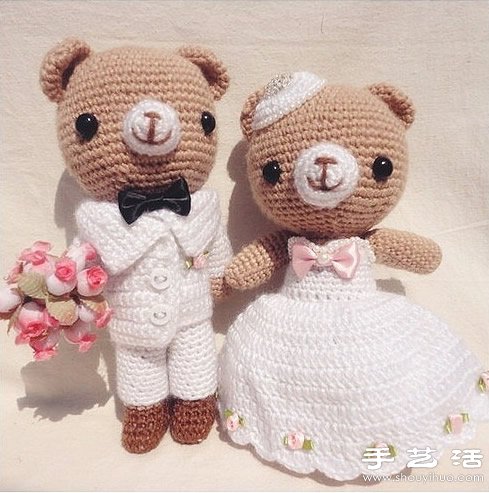 手工针织可爱小熊玩偶婚纱照(图3)