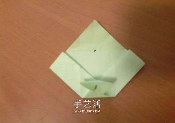 幸运四叶草的折法图解 怎么折纸四叶草步骤图(图12)