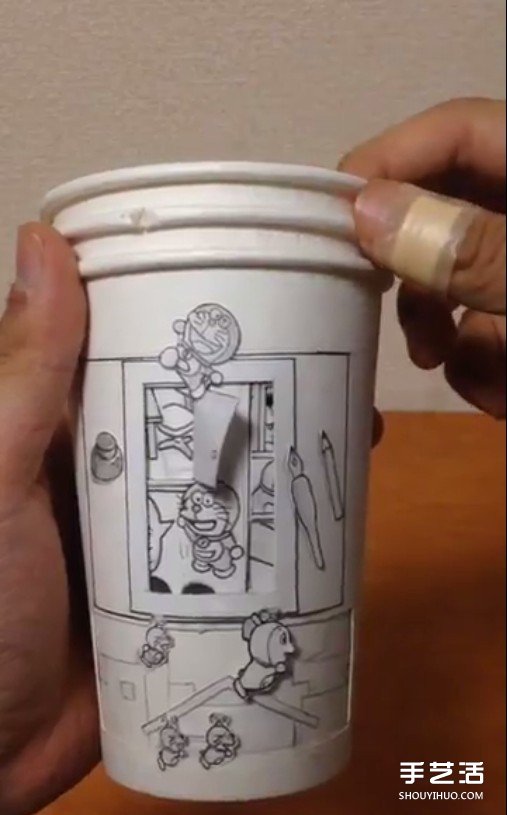 纸杯DIY超牛动画 跟着大雄一起搭上时光机吧(图2)