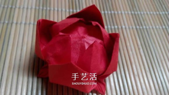 即将完全开花的荷花的折纸方法图解过程(图12)