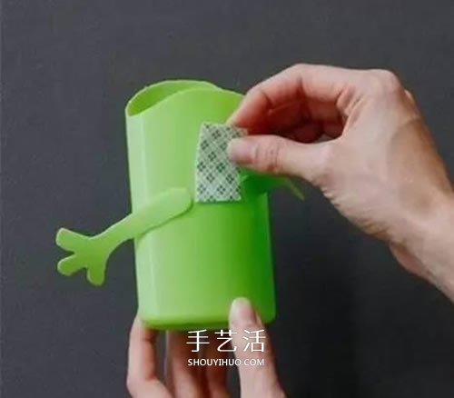 洗发水瓶废物利用做笔筒 沐浴液瓶DIY卡通笔筒(图4)