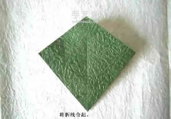 折纸花朵不可少！简单花萼的折纸方法图解(图3)
