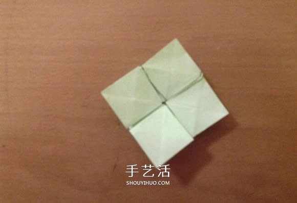 幸运四叶草的折法图解 怎么折纸四叶草步骤图(图15)