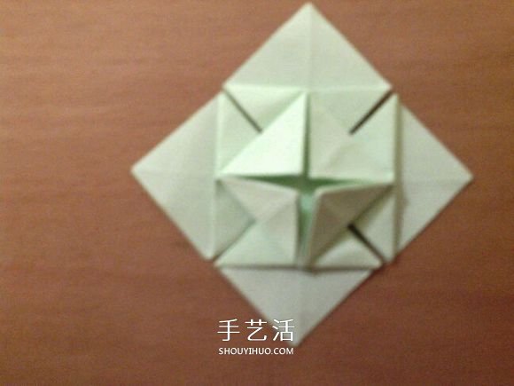 幸运四叶草的折法图解 怎么折纸四叶草步骤图(图17)