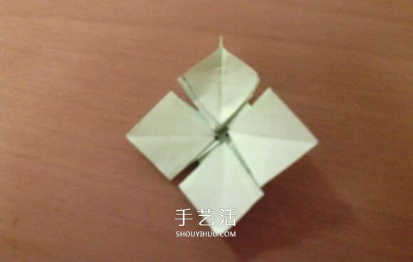 幸运四叶草的折法图解 怎么折纸四叶草步骤图(图24)