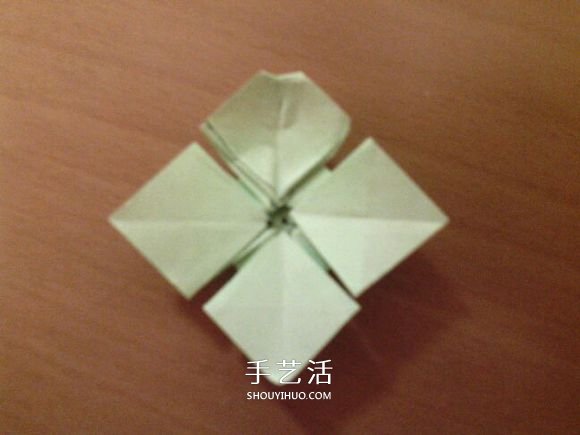 幸运四叶草的折法图解 怎么折纸四叶草步骤图(图25)