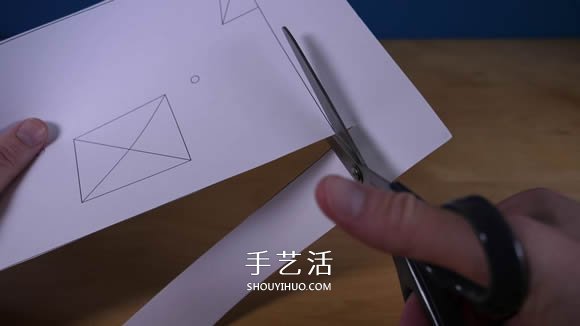 可乐瓶科技小制作 DIY橡皮筋动力飞机的方法(图3)