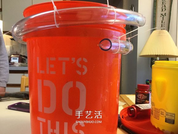 自制滚弹珠玩具的方法 简单的废物利用小制作(图7)