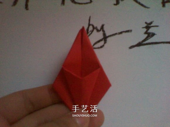彼岸花的折法步骤图解 详细折纸彼岸花的过程(图15)