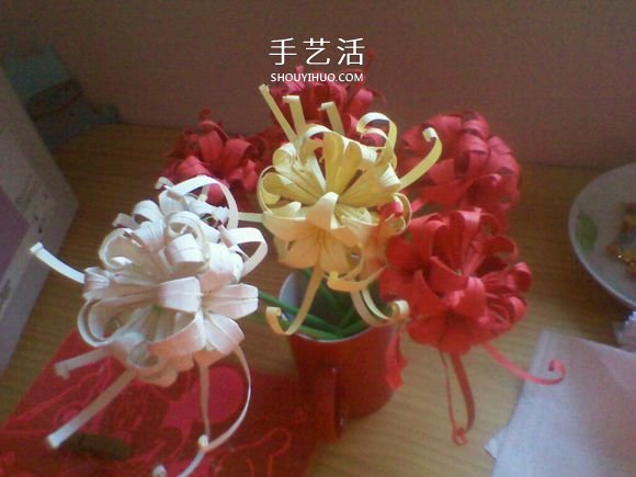彼岸花的折法步骤图解 详细折纸彼岸花的过程(图26)