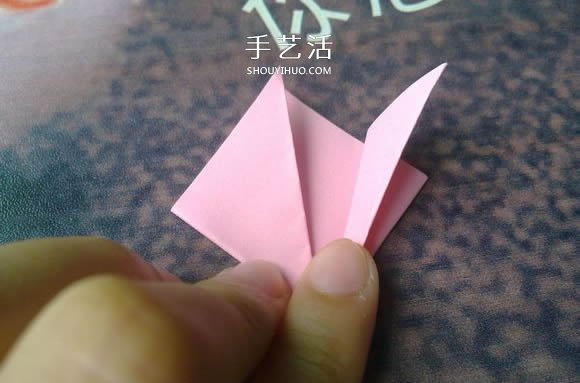 肯定学得会！超简单五瓣樱花的折纸方法步骤(图3)