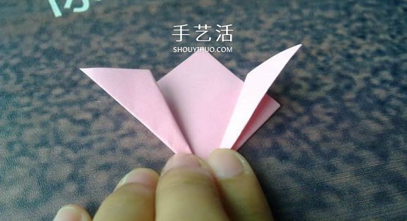 肯定学得会！超简单五瓣樱花的折纸方法步骤(图4)