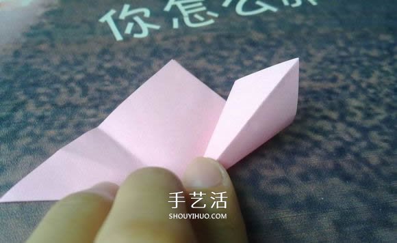 肯定学得会！超简单五瓣樱花的折纸方法步骤(图5)