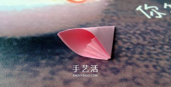 肯定学得会！超简单五瓣樱花的折纸方法步骤(图12)