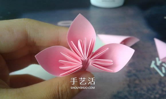 肯定学得会！超简单五瓣樱花的折纸方法步骤(图15)