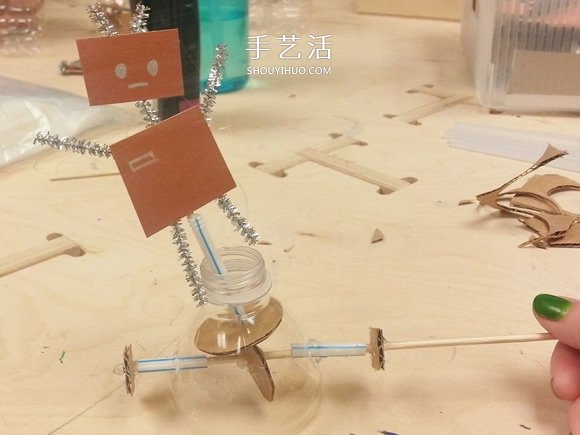 自制跳舞机器人的方法 一个凸轮就搞定！ - 诺云双维造物网