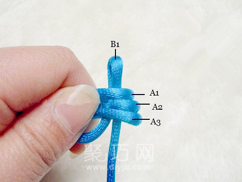 四宝三套的编法教程 怎样编中国结中的宝结(图5)
