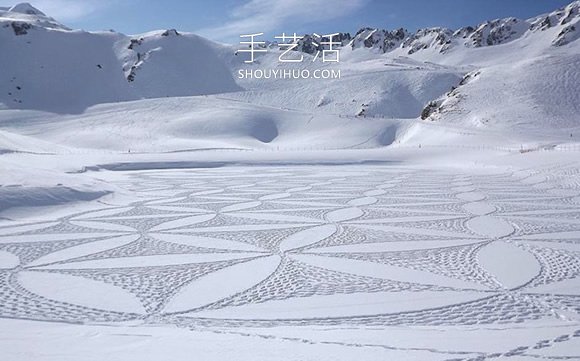 雪花地上飘？法国艺术家踩出冬季“踩雪画”(图4)