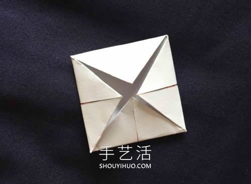 儿童简单折纸四角花的折法图解教程(图2)