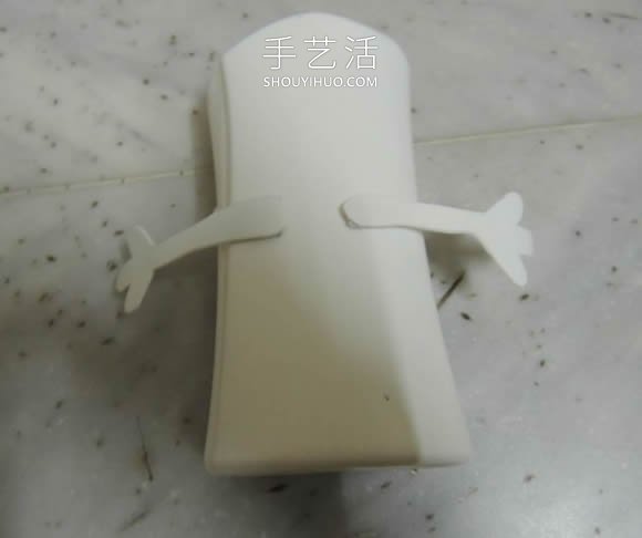 洗发水瓶废物利用 手工制作万圣节怪物笔筒(图6)