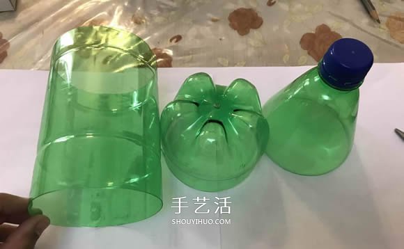 雪碧瓶手工制作万圣节女巫屋图解教程(图4)