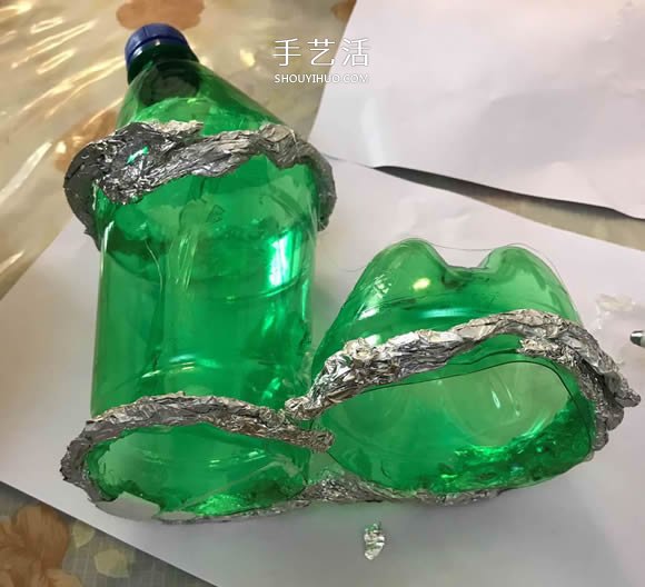 雪碧瓶手工制作万圣节女巫屋图解教程(图9)
