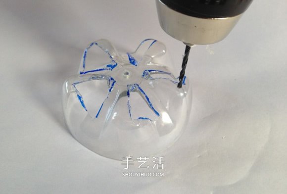 用塑料瓶做潜水艇玩具的方法(图6)