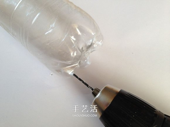 用塑料瓶做潜水艇玩具的方法(图11)