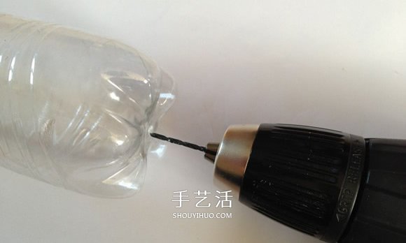 用塑料瓶做潜水艇玩具的方法(图10)