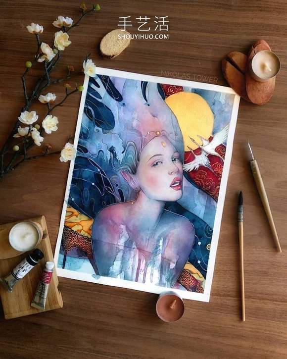 耀眼金箔细节照亮超凡脱俗的神秘女性肖像画(图3)