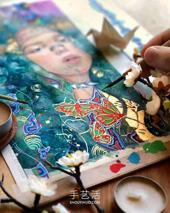 耀眼金箔细节照亮超凡脱俗的神秘女性肖像画(图9)