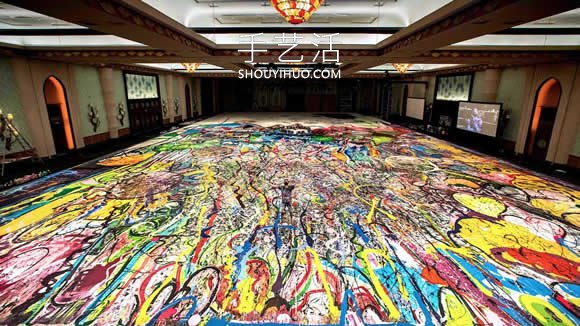 他画出世界上最大画布，为儿童筹集3000万美元(图3)