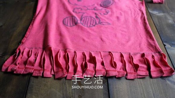 如何用10分钟制作一个不用缝制的T恤手提袋(图5)