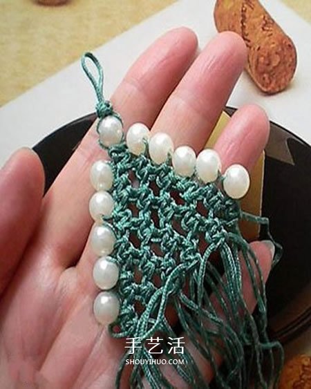 圣诞树小挂件的编法 手工编织圣诞树挂饰图解(图3)