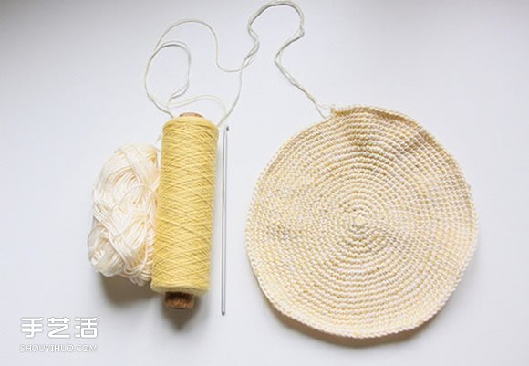 细腻针法和淡雅色彩的搭配 森系钩针杯垫作品(图5)