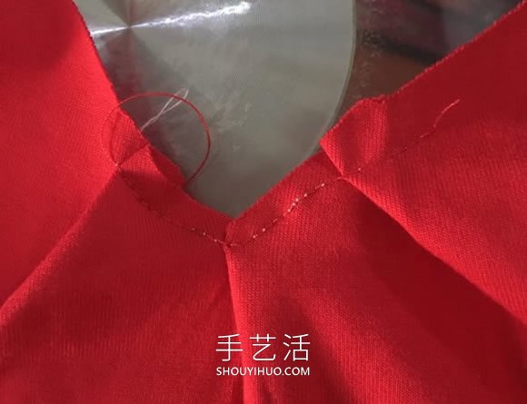 旧T恤改造带流苏性感背心的做法教程(图6)