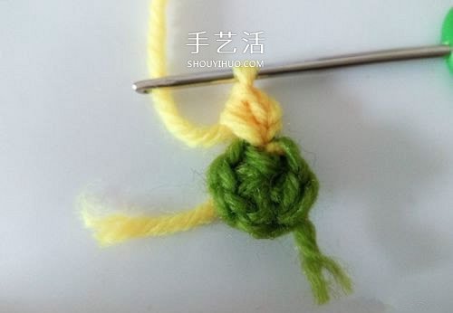 超可爱毛线小花的钩法 钩针编织六瓣花图解(图4) 超可爱毛线小花的钩法 钩针编织六瓣花图解(图4)