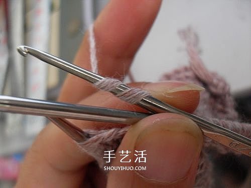 毛衣上的球状花如何编织 玉米长长针编织图解(图2) 毛衣上的球状花如何编织 玉米长长针编织图解(图2)