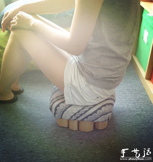 硬纸板手工DIY小凳子的教程(图6)