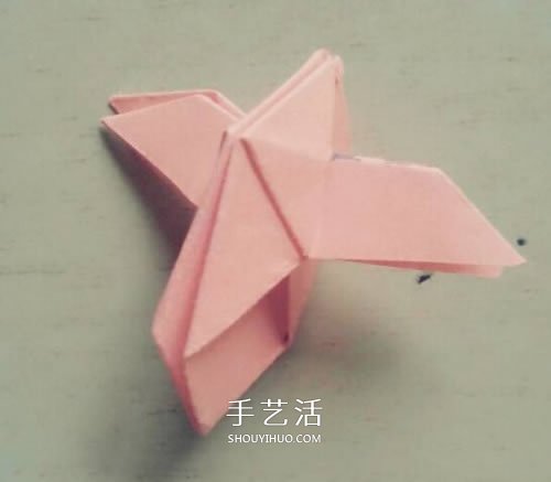 带翅膀气球的折法图解 折纸有翅膀的气球教程(图10)
