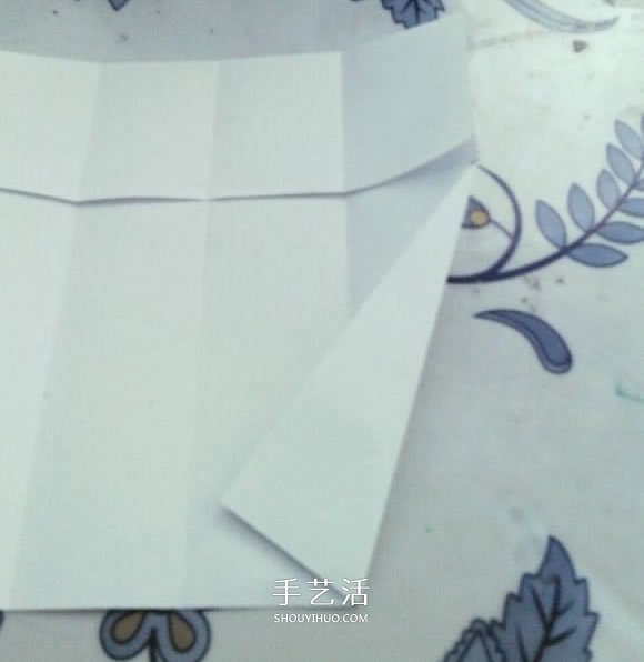 简单高脚杯的折法图解 折纸红酒杯的方法教程(图6)