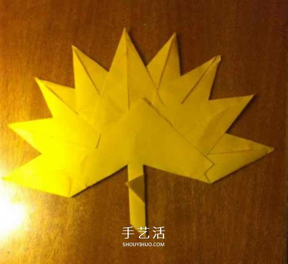 幼儿枫叶的折纸方法 简单折叠枫叶图解教程(图10)