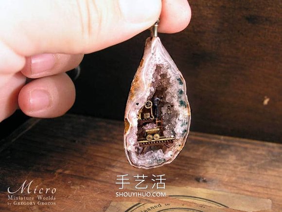 古董怀表化身微型世界！怀旧物件DIY迷你奇幻童话(图16)