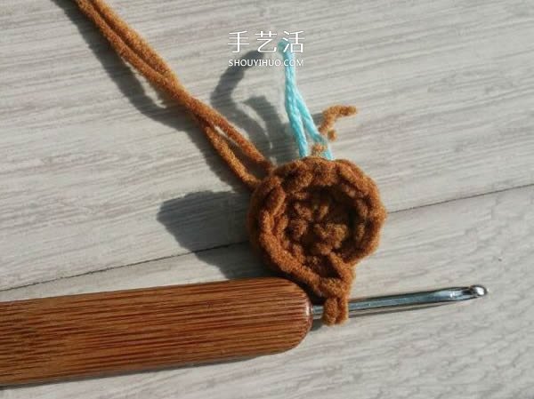 毛线钩织小熊的方法 可爱小熊玩偶的钩法图解(图3)