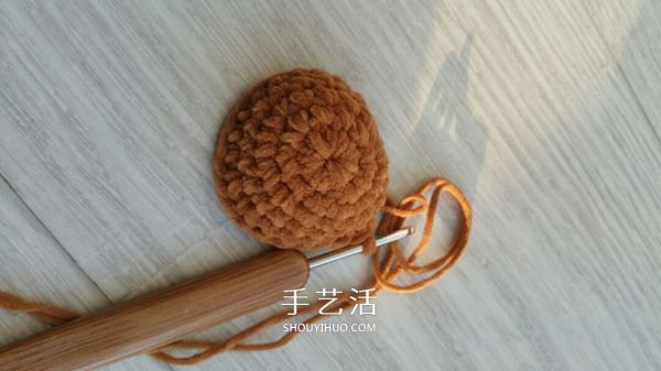 毛线钩织小熊的方法 可爱小熊玩偶的钩法图解(图5)