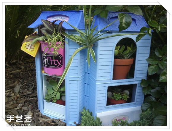 旧玩具手工改制花园里的“面包房”花盆架(图1)