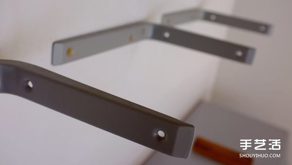 裂开的木板别丢掉 利用树脂改造成时尚家具(图6)