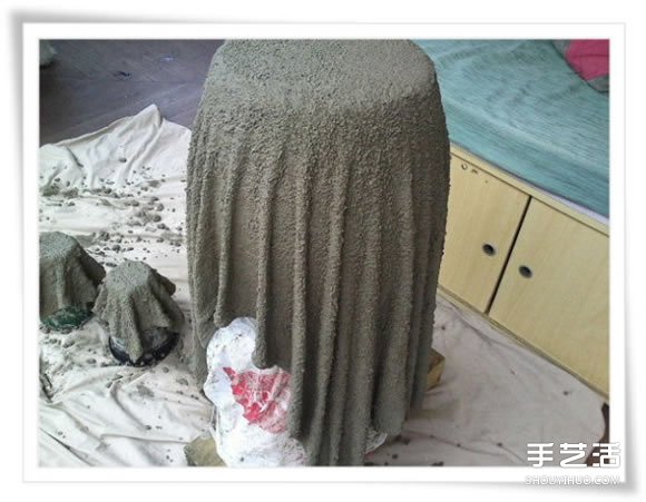 旧毛巾废物利用做花盆 水泥毛巾花盆手工制作(图10)